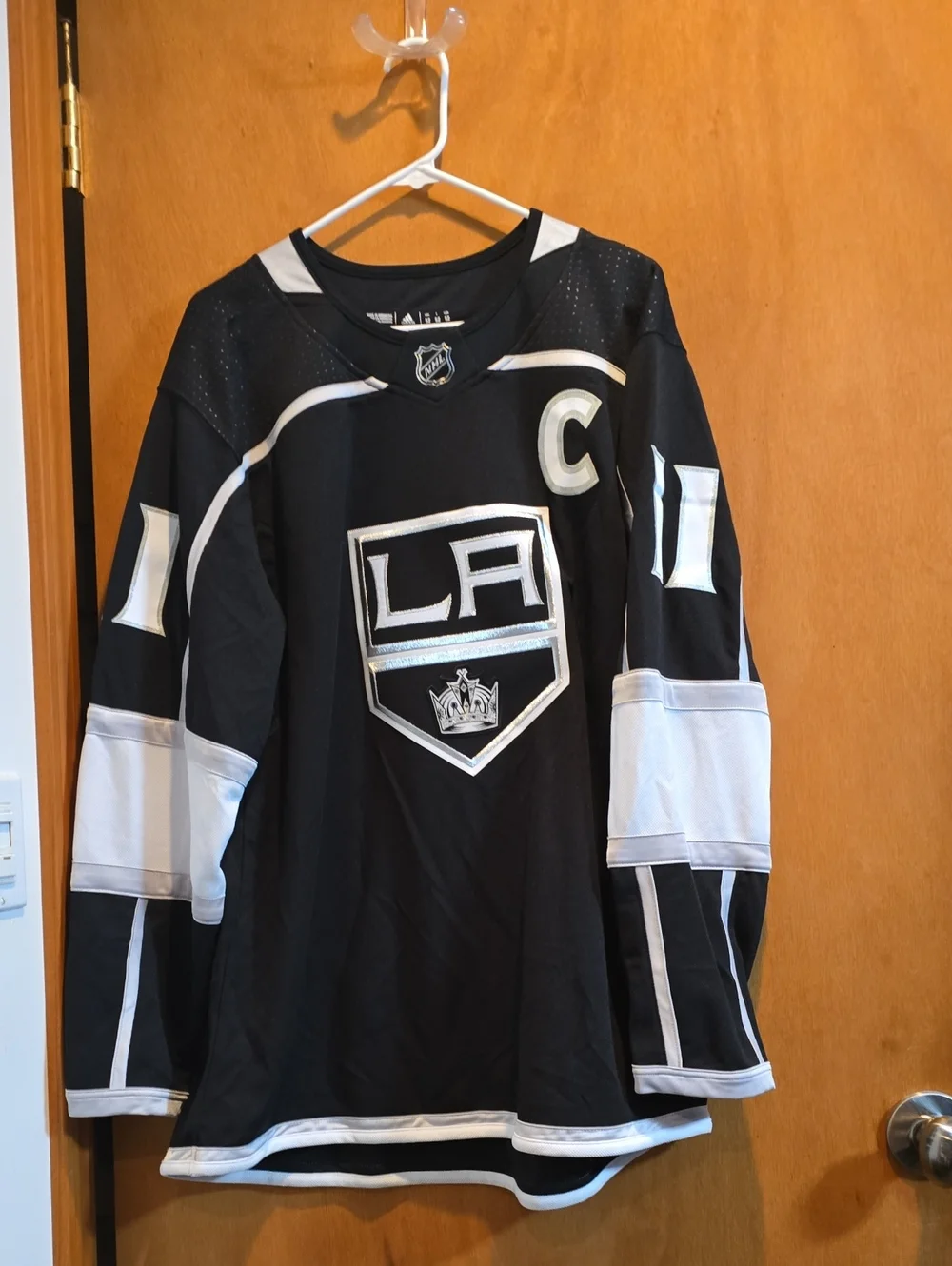 adidas LA Kings Black and White NHL Jersey Anze Kopitar #11,2 Time Stanley Cups
